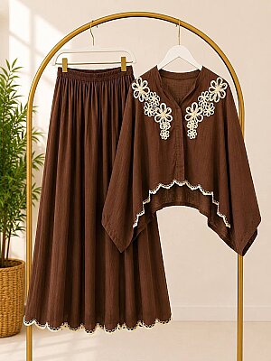 2091 Muslin Kumaş Nakış Detaylı Bluz Etek Takım - Kahverengi