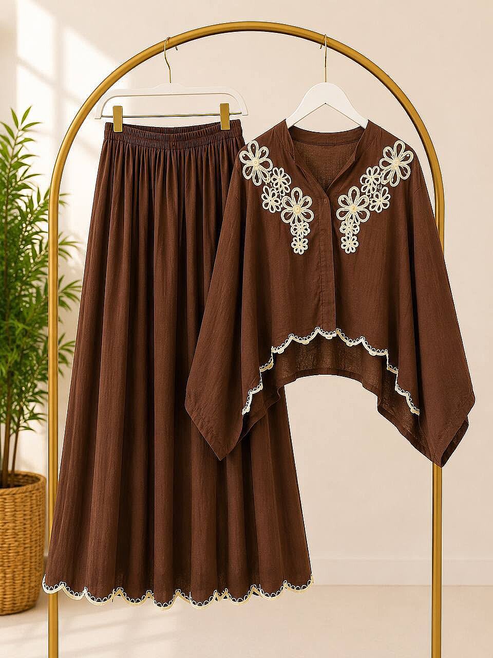 2091 Muslin Kumaş Nakış Detaylı Bluz Etek Takım - Kahverengi - 1